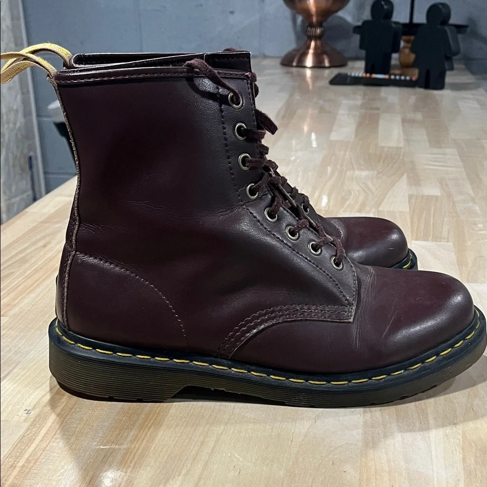 Dr‎ Martens Burgundy Lace-Up Boots burgandy cherry red Crazy Horse men’s size 10
